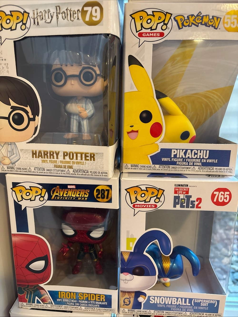Funko Pop! Harry Potter in Blue Stripe Pajamas & Pikachu Display Set